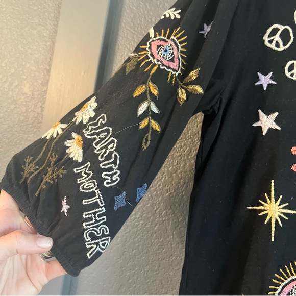 JOHNNY WAS • Soho puff sleeve top • Small - embroidered black - Picture 9 of 11